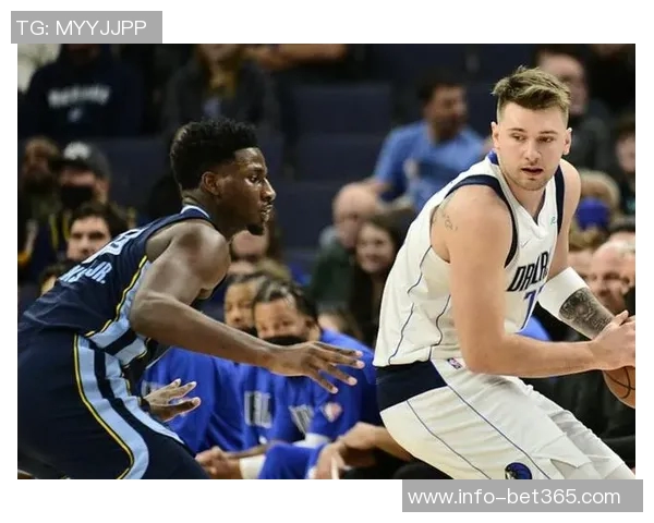 沃特森全能表现助力球队胜利13投7中斩获24分7篮板4助攻2盖帽